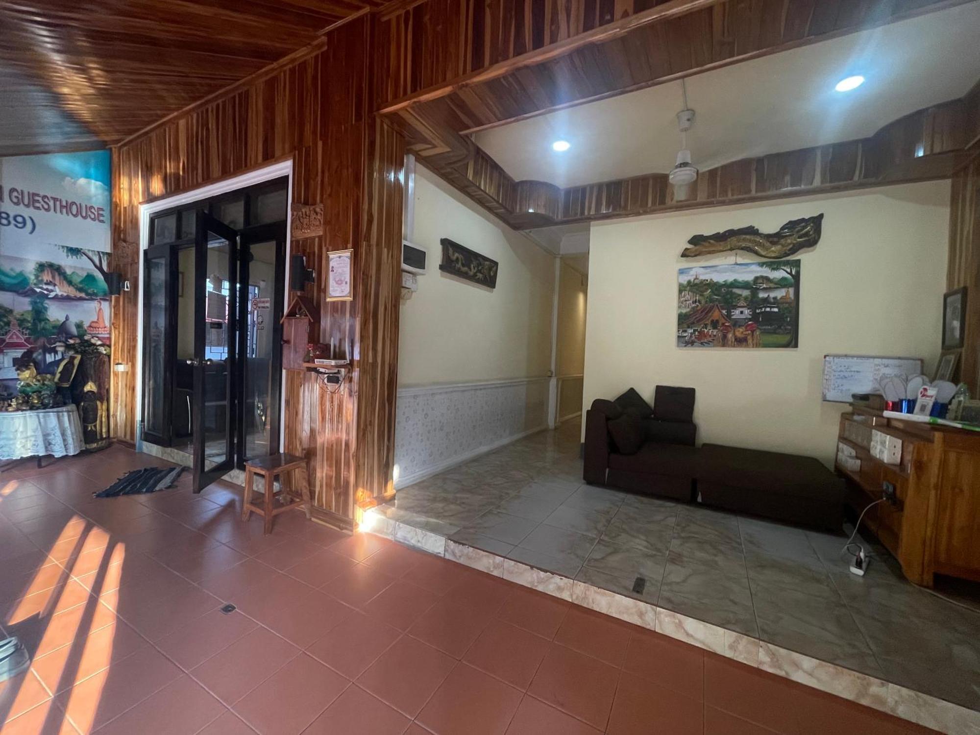Viengchalern Guesthouse Luang Prabang Extérieur photo